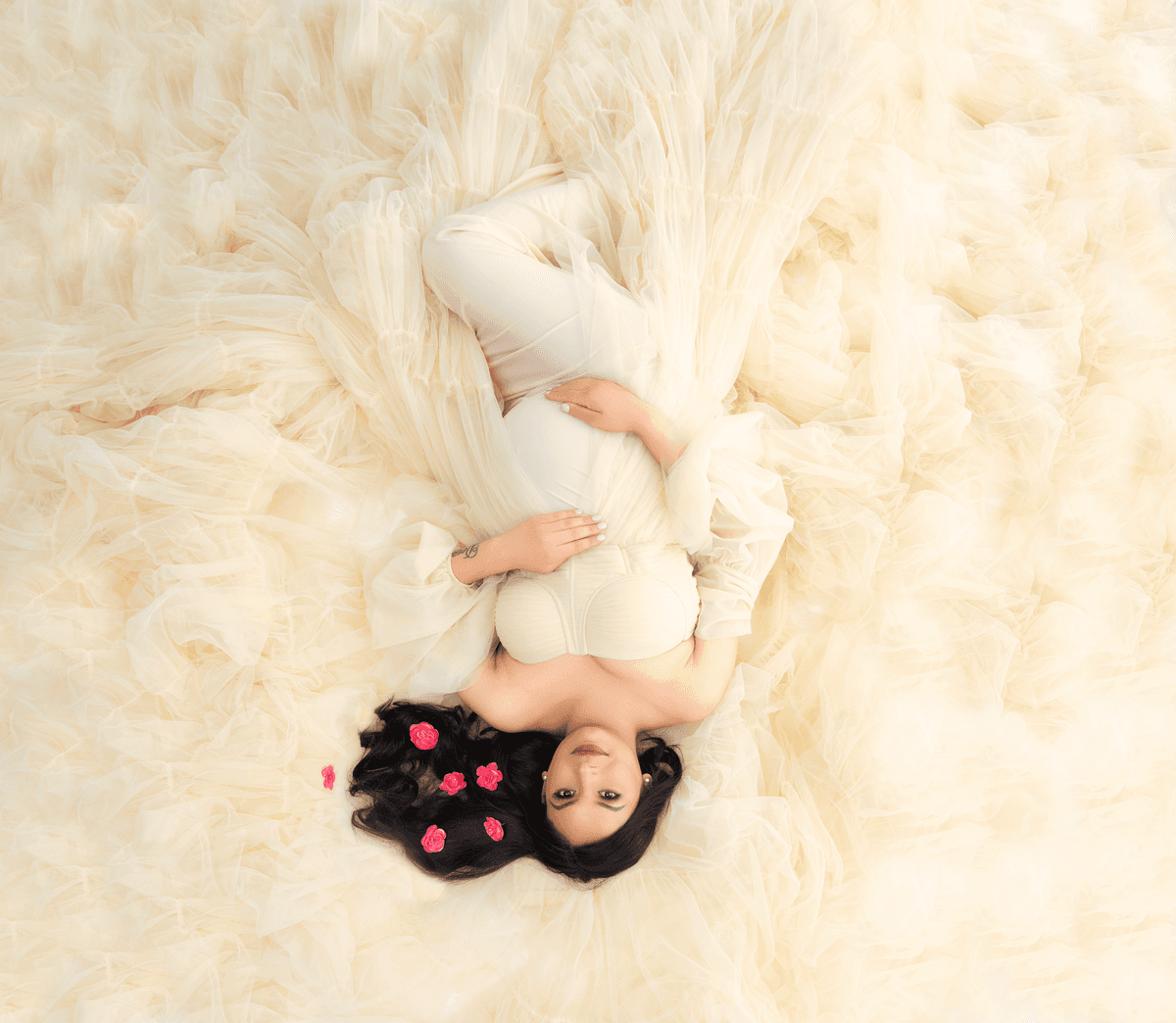 Beautiful maternity photograph of a mother-to-be 13